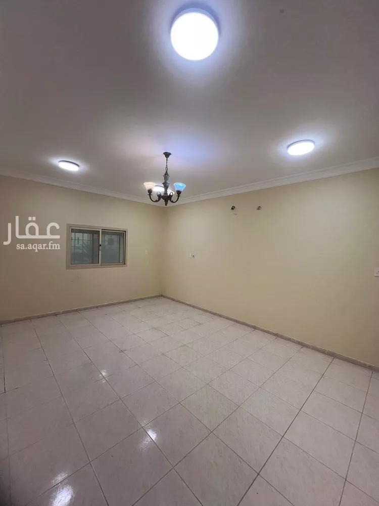 شقة للإيجار في شارع الاصمعى, حي الجامعة, مدينة الظهران, المنطقة الشرقية