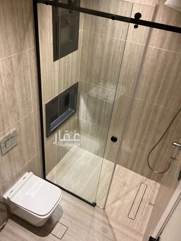 شقة للإيجار في شارع سفيان بن النضر, حي الحمراء, مدينة الخبر, المنطقة الشرقية صورة 4