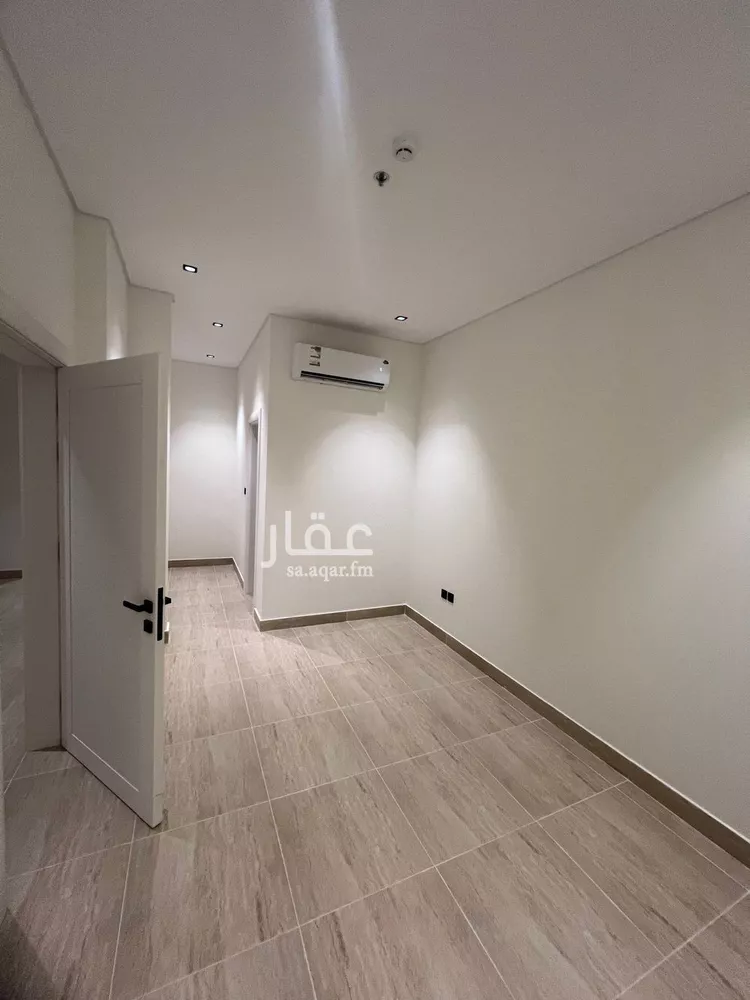 شقة للإيجار في شارع سفيان بن النضر, حي الحمراء, مدينة الخبر, المنطقة الشرقية صورة 3