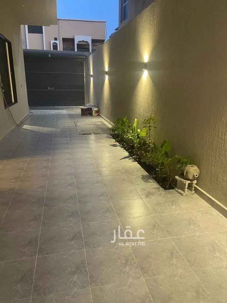 فيلا للبيع في شارع ابن فارس, حي الجلوية, مدينة الدمام, المنطقة الشرقية صورة 3