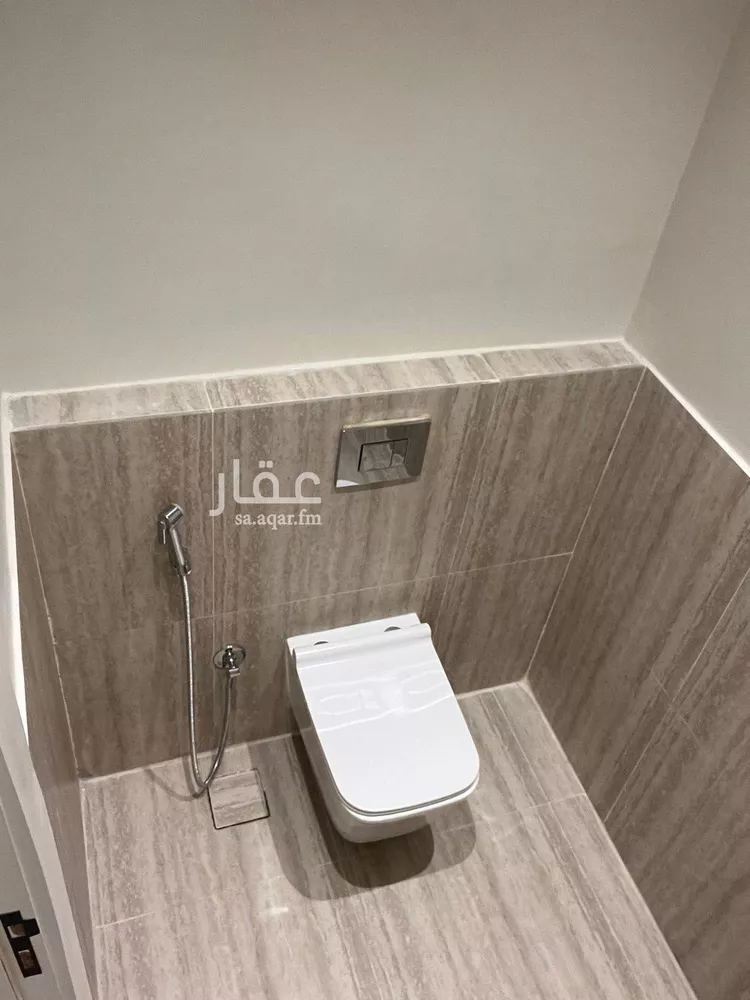 شقة للإيجار في شارع سفيان بن النضر, حي الحمراء, مدينة الخبر, المنطقة الشرقية صورة 2