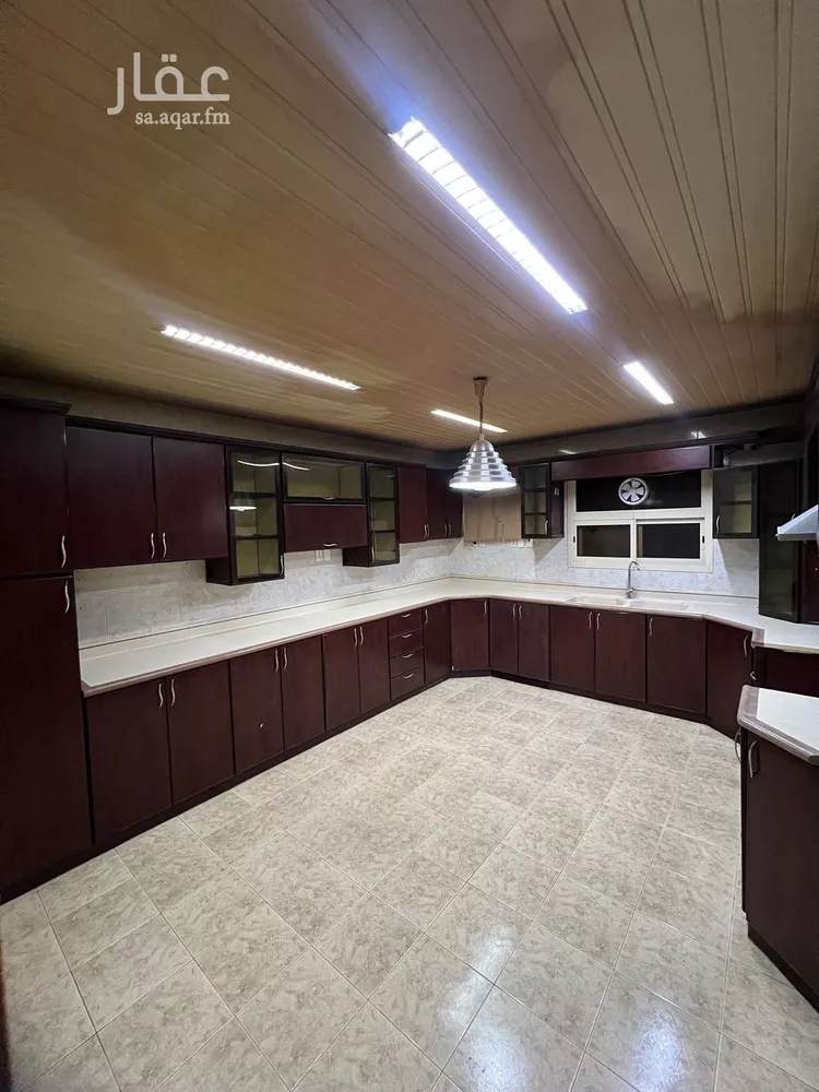 عمارة للإيجار في حي الواحة, مدينة الدمام, المنطقة الشرقية