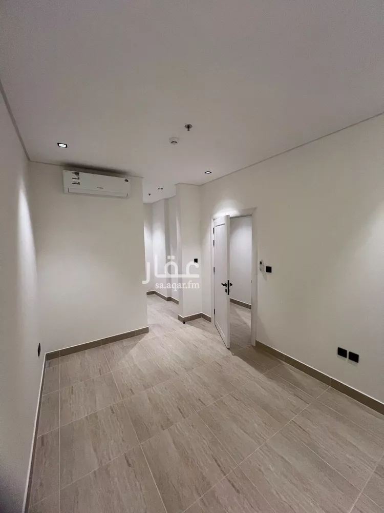 شقة للإيجار في شارع سفيان بن النضر, حي الحمراء, مدينة الخبر, المنطقة الشرقية صورة 2