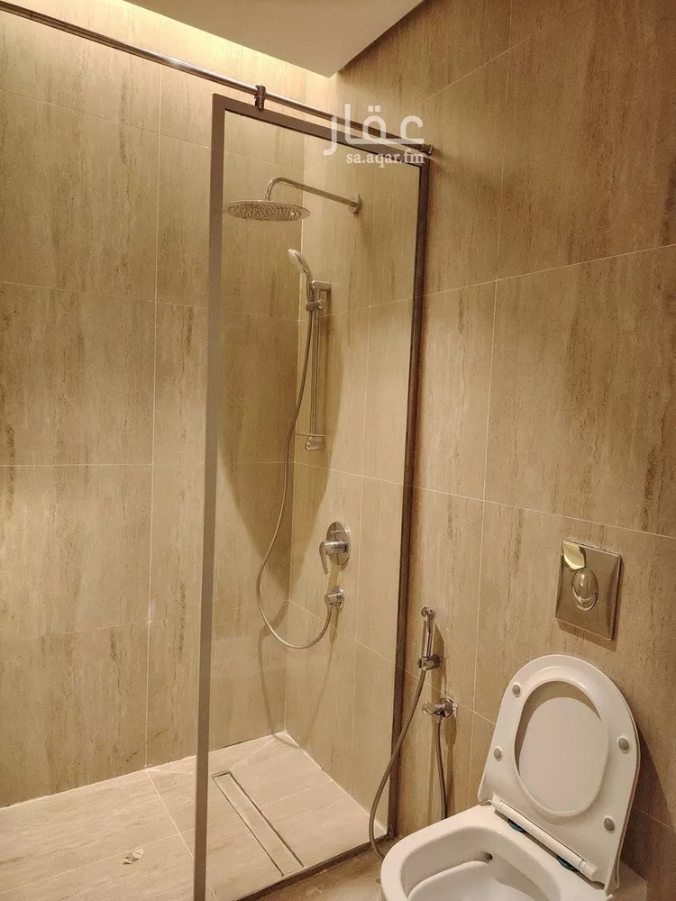 شقة للإيجار في شارع سفيان بن النضر, حي الحمراء, مدينة الخبر, المنطقة الشرقية صورة 5