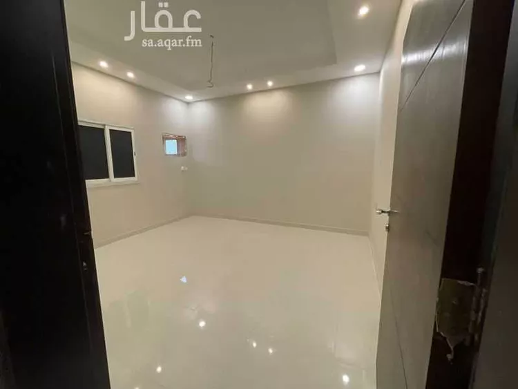 شقة للإيجار في شارع الرماح الاسدي ، حي الشاطئ ، جازان ، منطقة جازان صورة 4