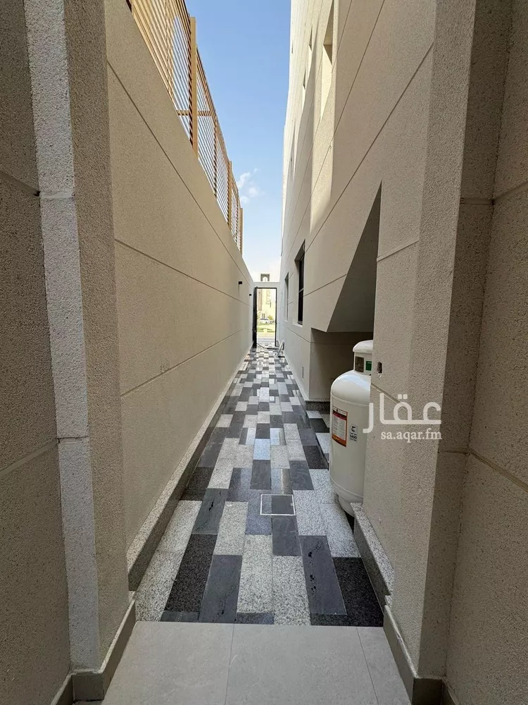 فيلا للإيجار في شارع غازي ابن ابي الفضل, حي النرجس, مدينة الرياض, منطقة الرياض 8