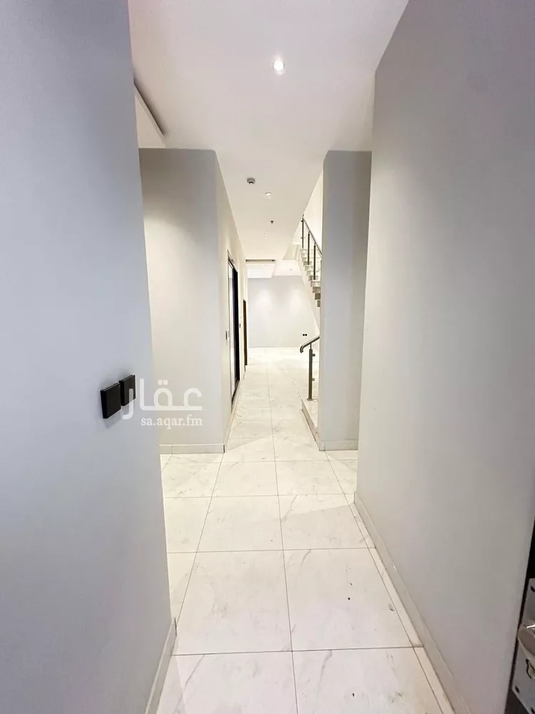 فيلا للإيجار في شارع تاج الدين الفكهاني, حي الرمال, مدينة الرياض, منطقة الرياض صورة 5