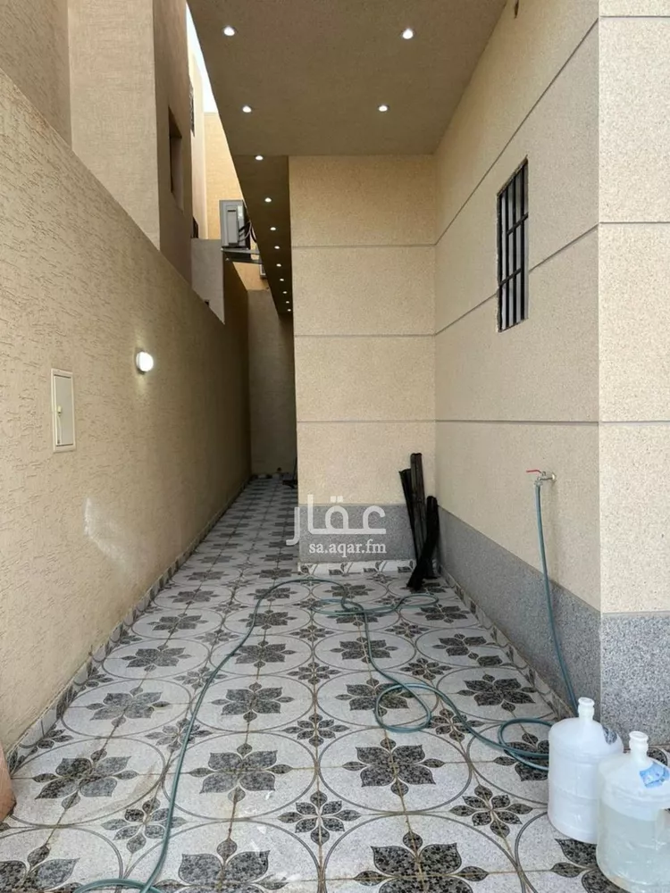 فيلا للإيجار في شارع جبل اللوز, حي الرمال, مدينة الرياض, منطقة الرياض صورة 2