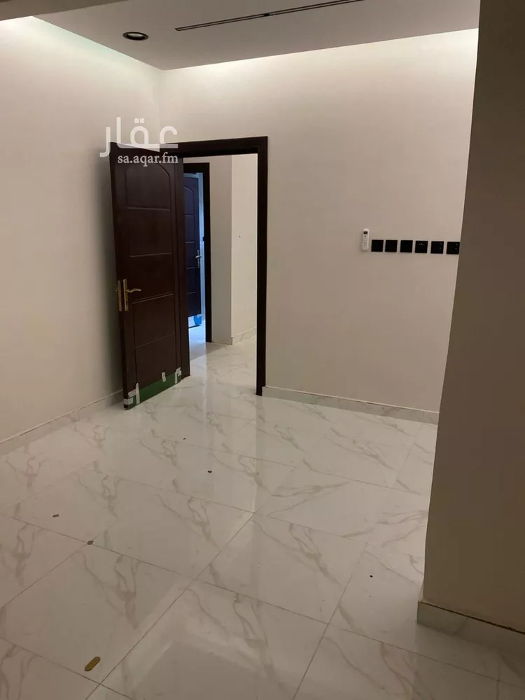 شقة للإيجار في شارع محمد بن عبدالرحمن بن إسحاق آل الشيخ, حي القيروان, مدينة الرياض, منطقة الرياض