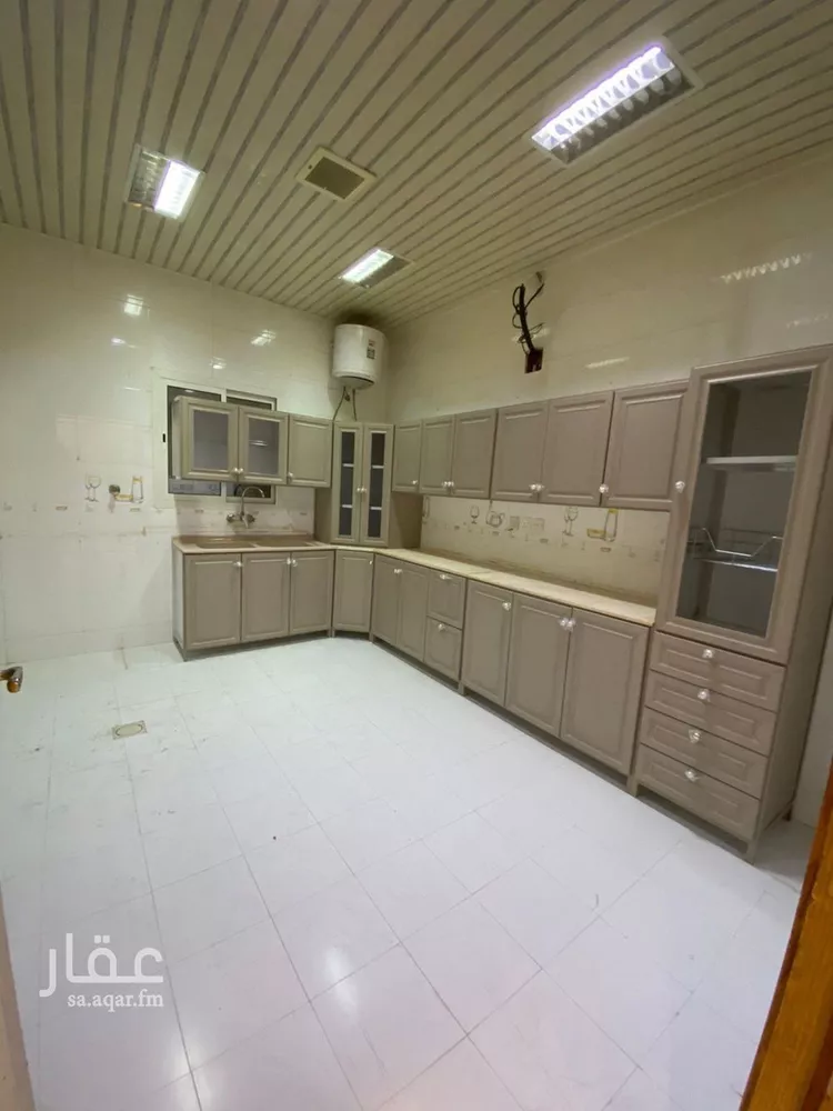 شقة للإيجار في شارع عامر بن عوف, حي إشبيلية, مدينة الرياض, منطقة الرياض