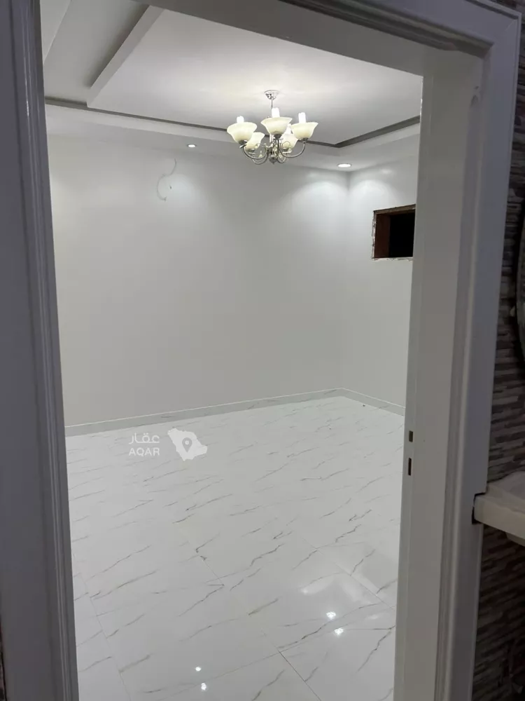 Apartment for Rent in Riyadh Okaz 8