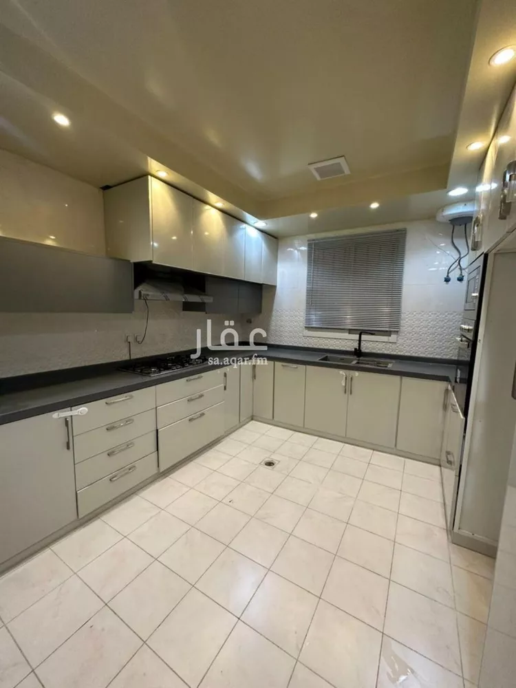 فيلا للإيجار في شارع جبل اللوز, حي الرمال, مدينة الرياض, منطقة الرياض صورة 3