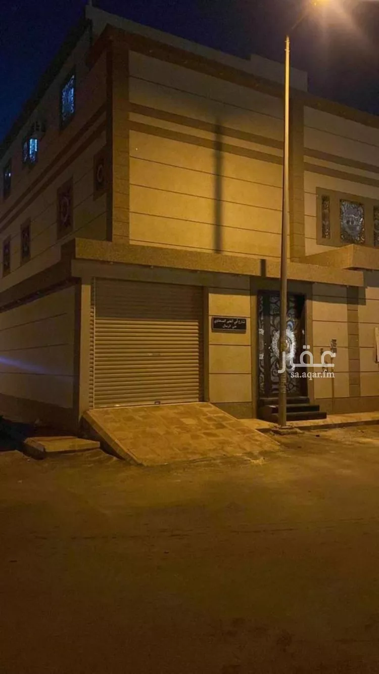 فيلا للإيجار في شارع تاج الدين الفكهاني, حي الرمال, مدينة الرياض, منطقة الرياض