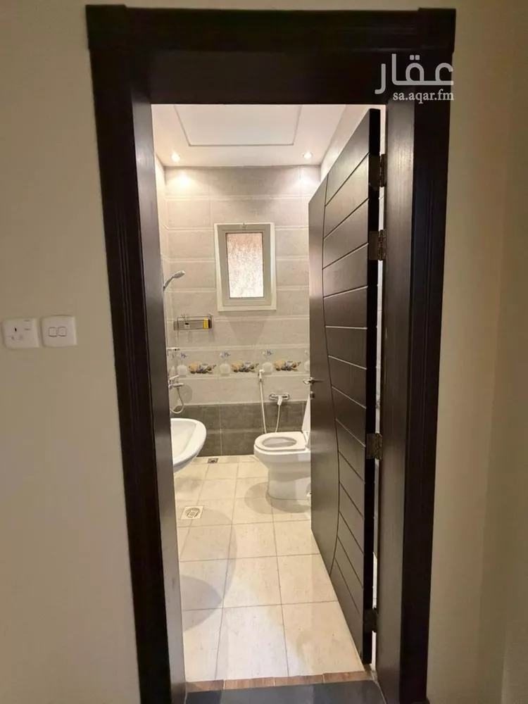 شقة للإيجار في شارع أحمد بن عبداللطيف السنبسي, حي العارض, مدينة الرياض, منطقة الرياض صورة 2