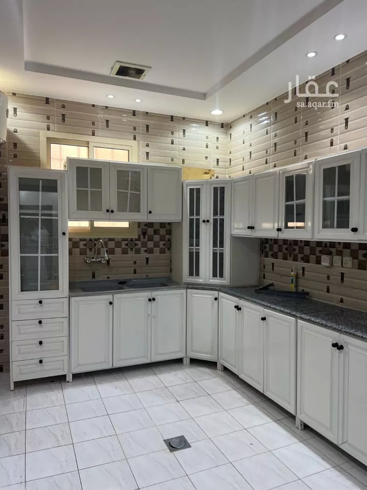 شقة للإيجار في شارع شهيد الدين ثم الوطن ريان عبدالرحمن محم, حي العارض, مدينة الرياض, منطقة الرياض