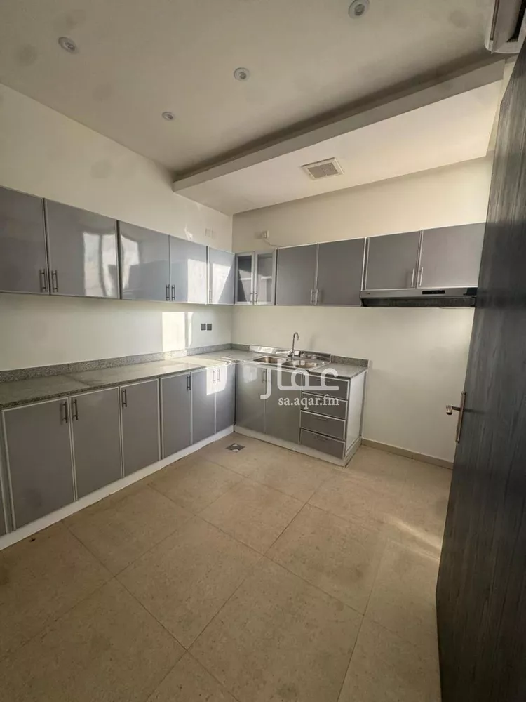 فيلا للإيجار في شارع الابحار, حي العارض, مدينة الرياض, منطقة الرياض صورة 2