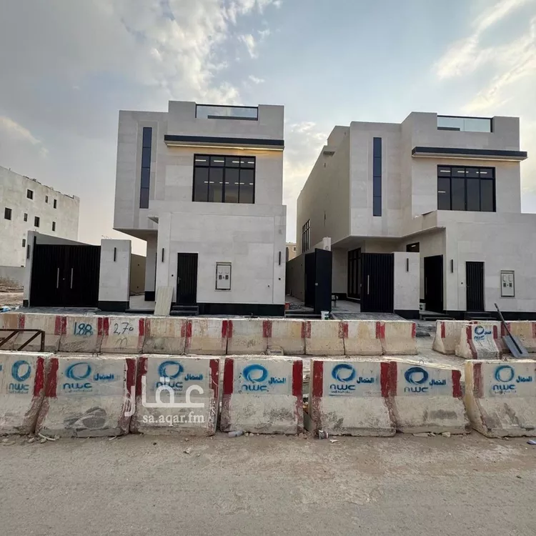 فيلا للبيع في شارع أحمد بن محمد القطان, حي العارض, مدينة الرياض, منطقة الرياض