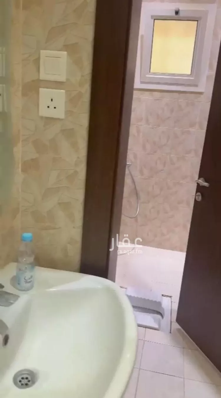 شقة للإيجار في شارع رقم 44, حي الندوة, مدينة الرياض, منطقة الرياض صورة 4