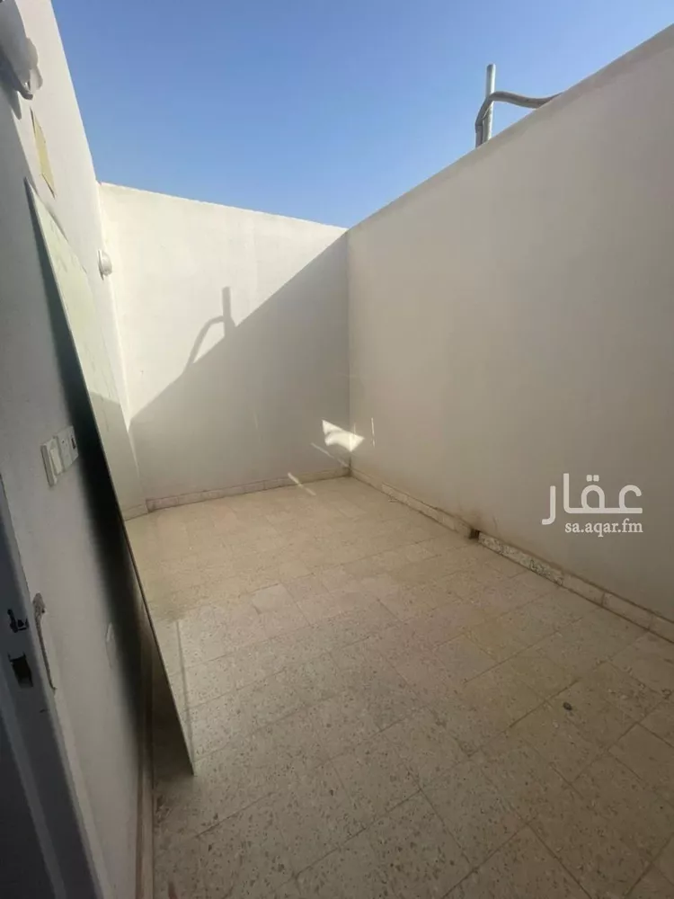 شقة للإيجار في شارع فؤاد محمد عمر توفيق, حي المهدية, مدينة الرياض, منطقة الرياض صورة 4