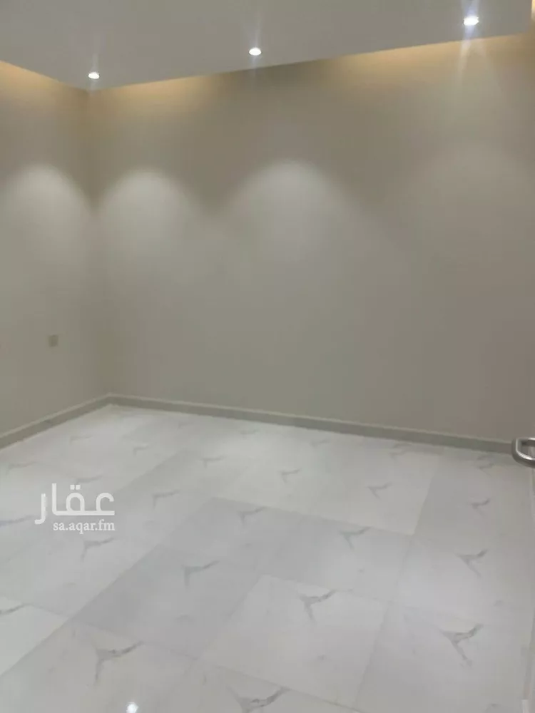 شقة للإيجار في شارع الجميل ابن حاتم, حي ظهرة لبن, مدينة الرياض, منطقة الرياض
