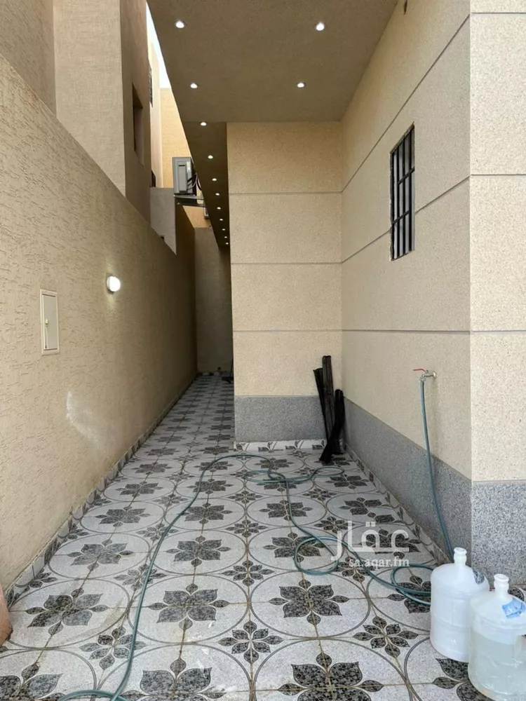 فيلا للإيجار في شارع حسن حسني عبدالوهاب, حي الرمال, مدينة الرياض, منطقة الرياض صورة 5