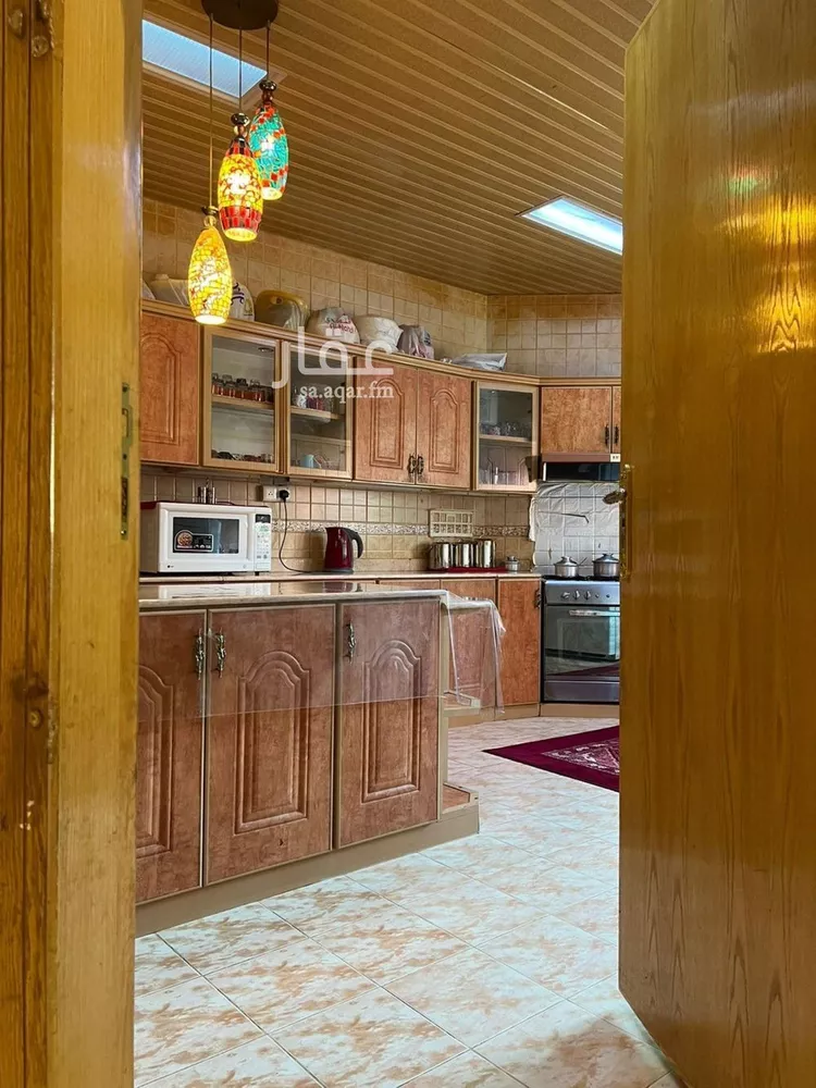 فيلا للبيع في شارع الدفاع, حي إشبيلية, مدينة الرياض, منطقة الرياض صورة 3