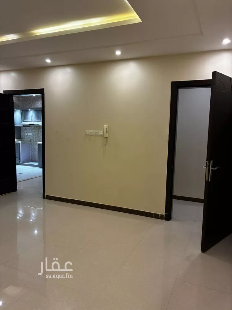 شقة للإيجار في شارع الجميل ابن حاتم, حي ظهرة لبن, مدينة الرياض, منطقة الرياض صورة 4