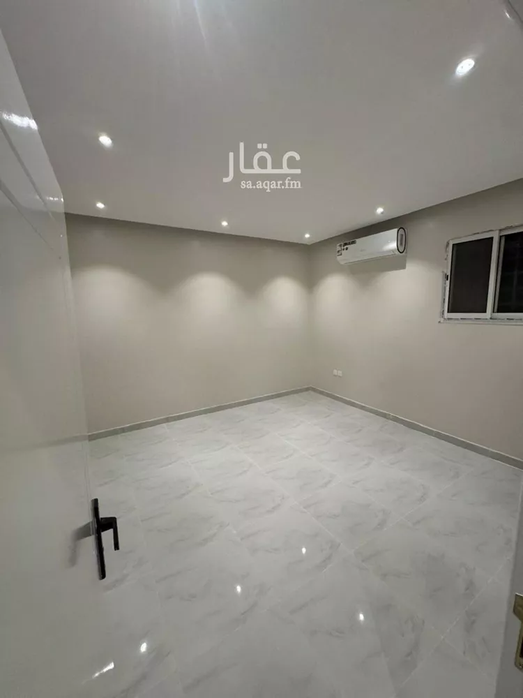 شقة للإيجار في شارع الجميل ابن حاتم, حي ظهرة لبن, مدينة الرياض, منطقة الرياض