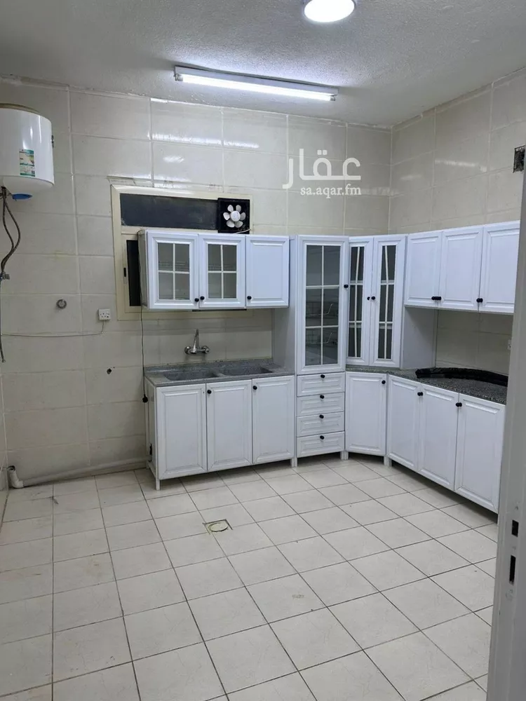 شقة للإيجار في شارع جبل المشايخ, حي القادسية, مدينة الرياض, منطقة الرياض