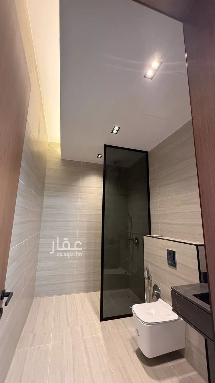 فيلا للبيع في شارع معاوية العليمي, حي القيروان, مدينة الرياض, منطقة الرياض صورة 2