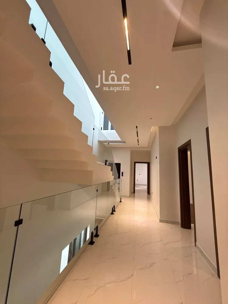 فيلا للبيع في شارع محمد البياري, حي العارض, مدينة الرياض, منطقة الرياض صورة 5