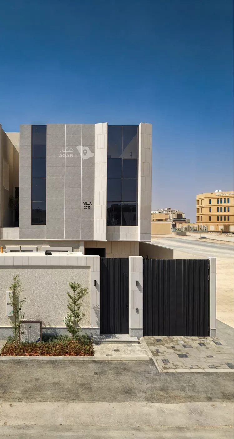 فيلا للبيع في شارع ابن سعيد المقرئ, حي العارض, مدينة الرياض, منطقة الرياض