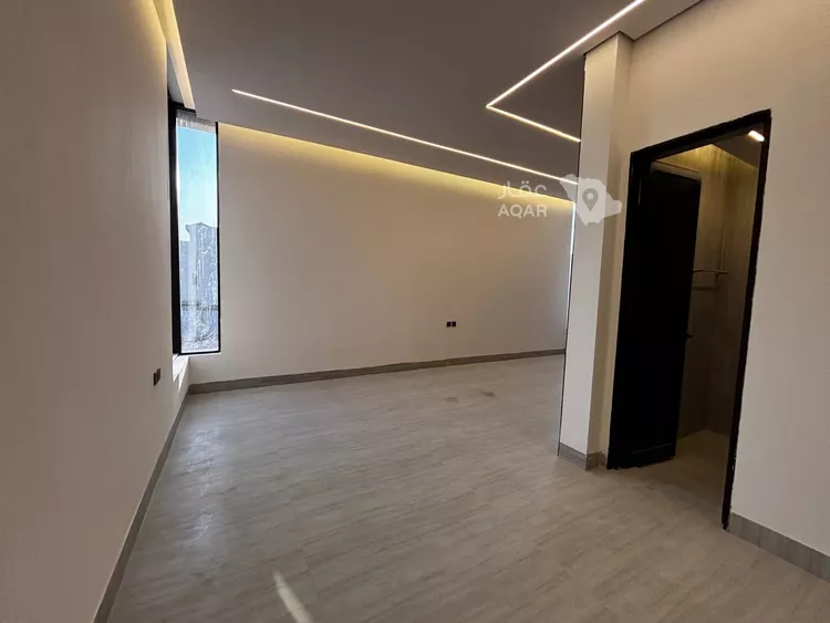Floor for Rent in Riyadh Al Arid 11
