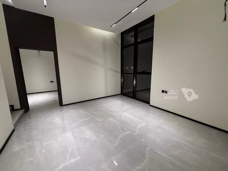Villa for Sale in Riyadh Al Arid 9