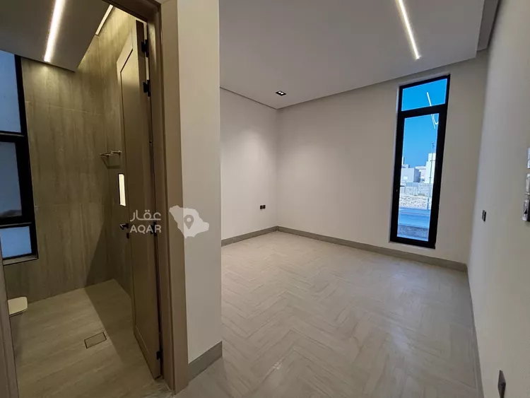 Floor for Rent in Riyadh Al Arid 6