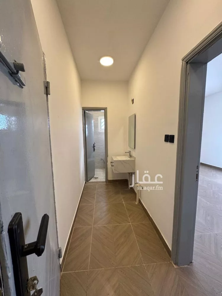 دور للإيجار في شارع عبدالمنعم الشافعي, حي الملز, مدينة الرياض, منطقة الرياض صورة 4