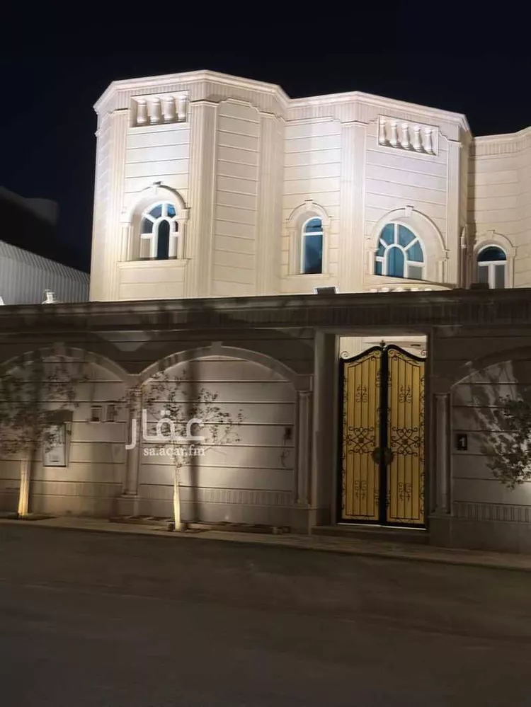 فيلا للإيجار في شارع الغدير الأحمر, حي الرائد, مدينة الرياض, منطقة الرياض