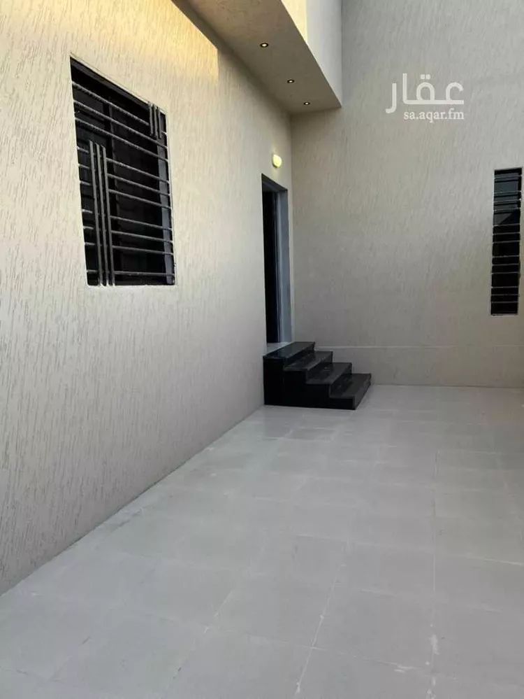 دور للبيع في شارع الحسن ابن عبدالرحمن ابن عوف, حي ضاحية الإسكان, مدينة الطائف, منطقة مكة المكرمة صورة 5