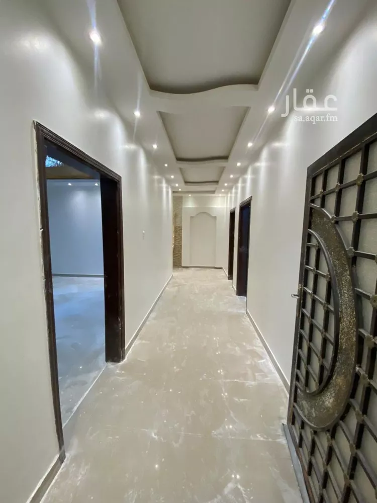 فيلا للبيع في شارع الدفاع, حي إشبيلية, مدينة الرياض, منطقة الرياض 9