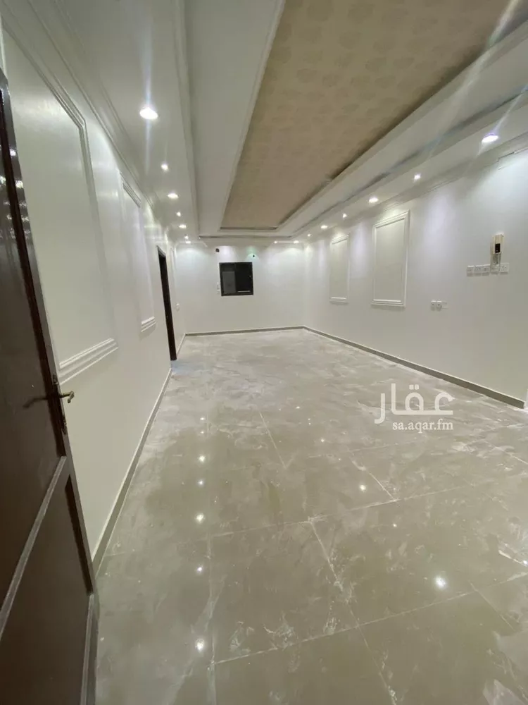 فيلا للبيع في شارع الدفاع, حي إشبيلية, مدينة الرياض, منطقة الرياض 7