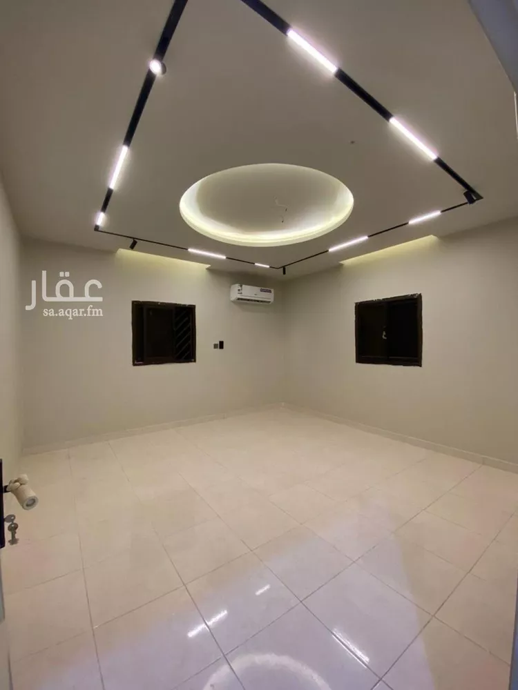 فيلا للبيع في شارع الدفاع, حي إشبيلية, مدينة الرياض, منطقة الرياض صورة 4