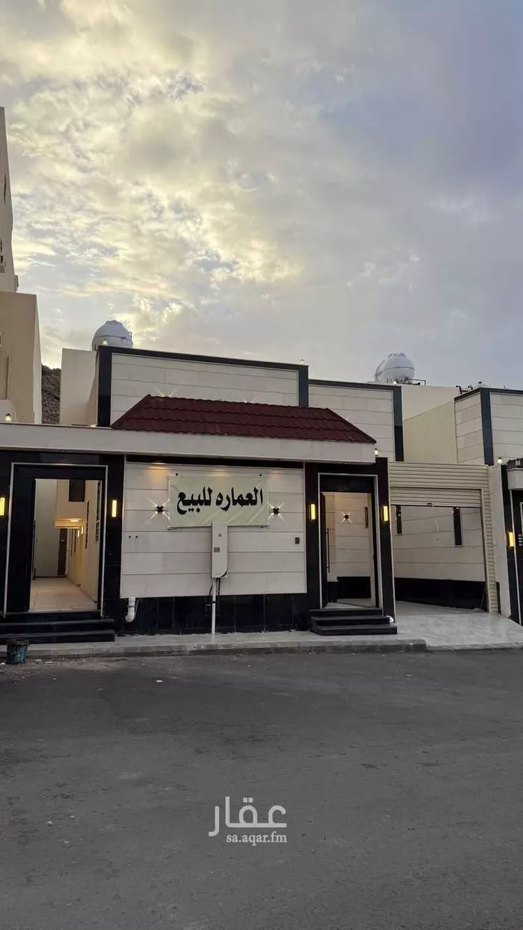 فيلا للبيع في شارع محمد بن عبدالرحمن ، حي السلام ، المدينة المنورة ، منطقة المدينة المنورة صورة 3