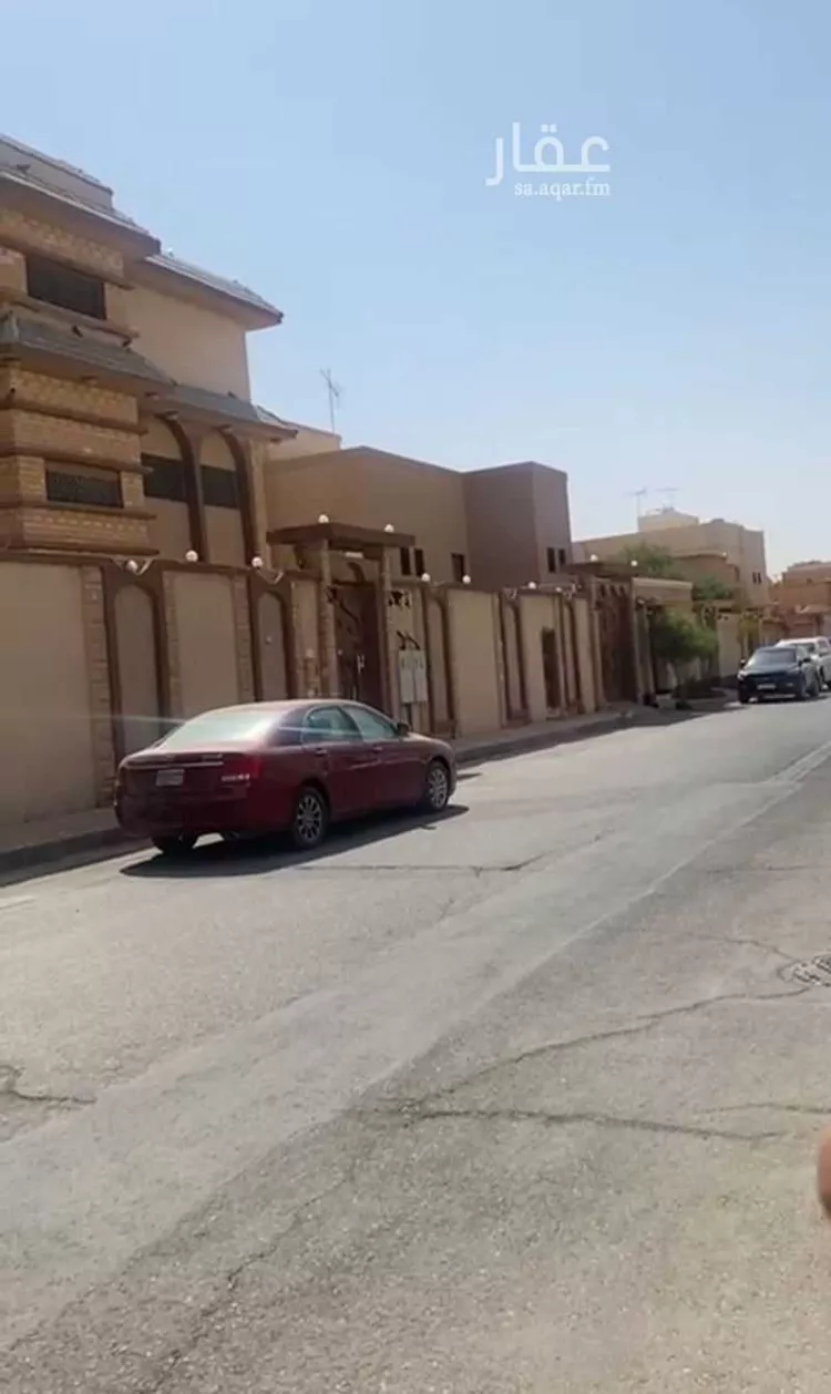 فيلا للبيع في شارع ابراهيم سليمان القاضي, حي الفاخرية, مدينة عنيزه, منطقة القصيم صورة 4