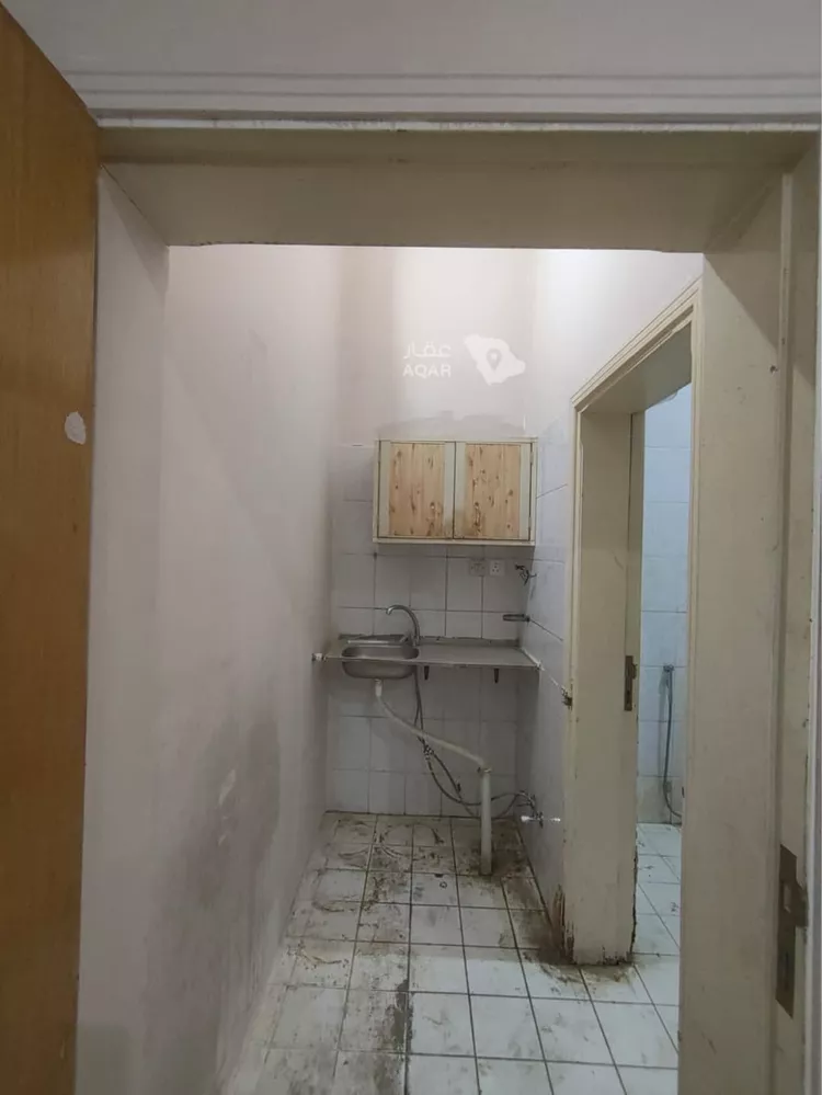 غرفة للإيجار في شارع الملك عبدالعزيز ابن عبدالرحمن سعود, حي الورود, مدينة الرياض, منطقة الرياض 4
