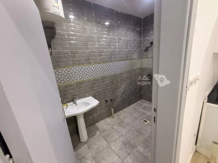 Building for Rent in Riyadh Al Munsiyah 9