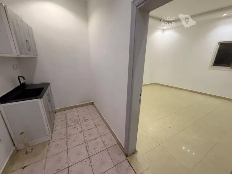 عمارة للإيجار في شارع الدمام الفرعي, حي المونسية, مدينة الرياض, منطقة الرياض 25