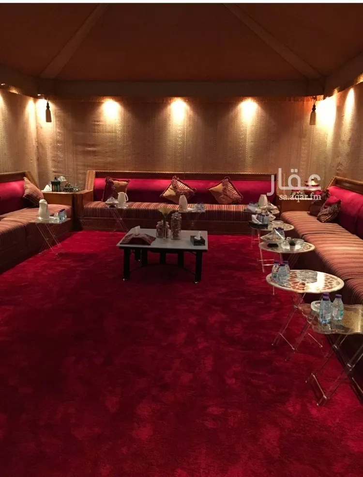 فيلا للبيع في شارع طريق المطار الفرعي, حي الفلاح, مدينة الرياض, منطقة الرياض صورة 2