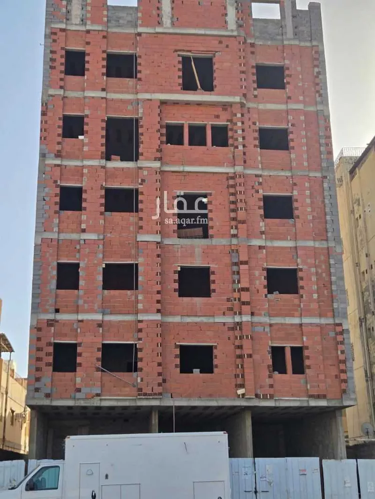Building for Sale in Medina Bani Dhafar
