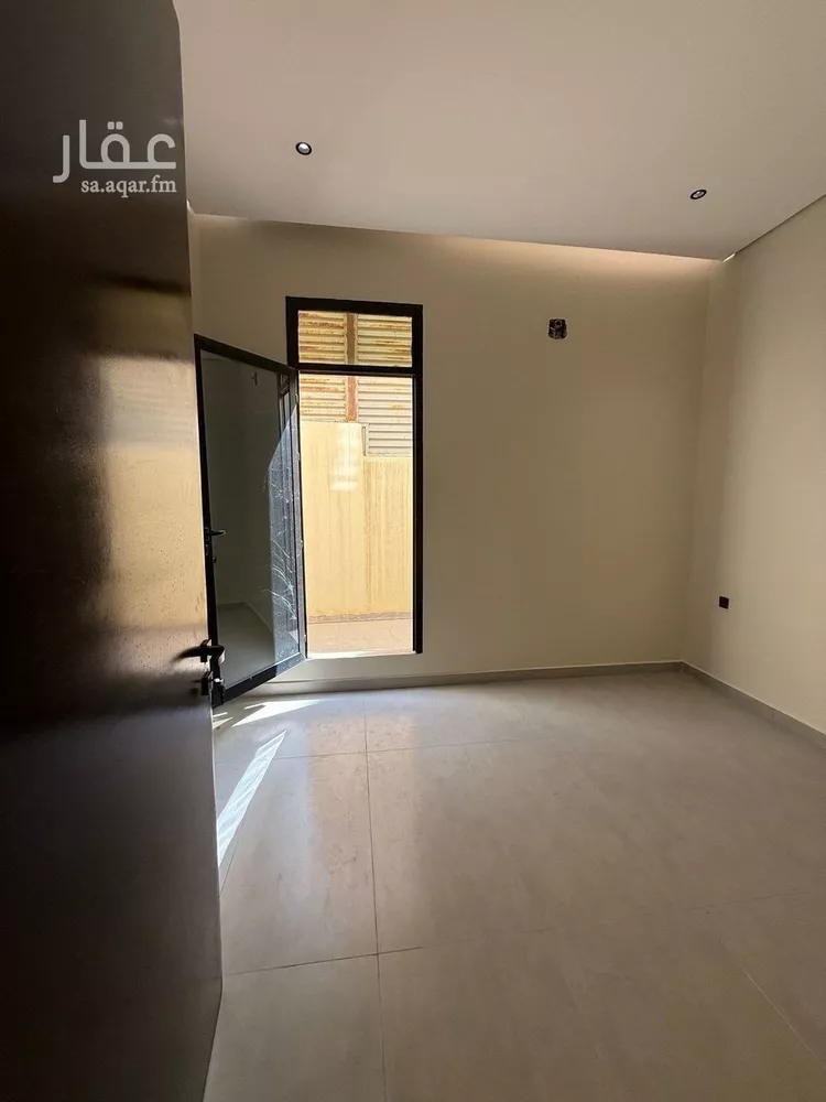 دور للبيع في شارع الحرضة, حي المنار, مدينة الرياض, منطقة الرياض صورة 5