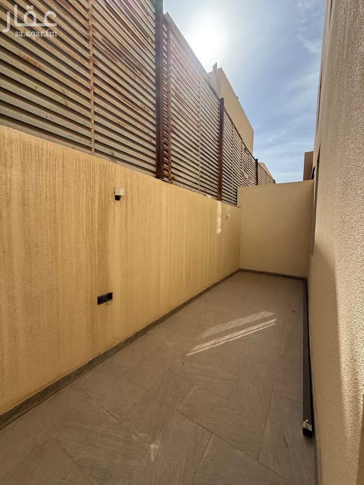دور للبيع في شارع الحرضة, حي المنار, مدينة الرياض, منطقة الرياض 15
